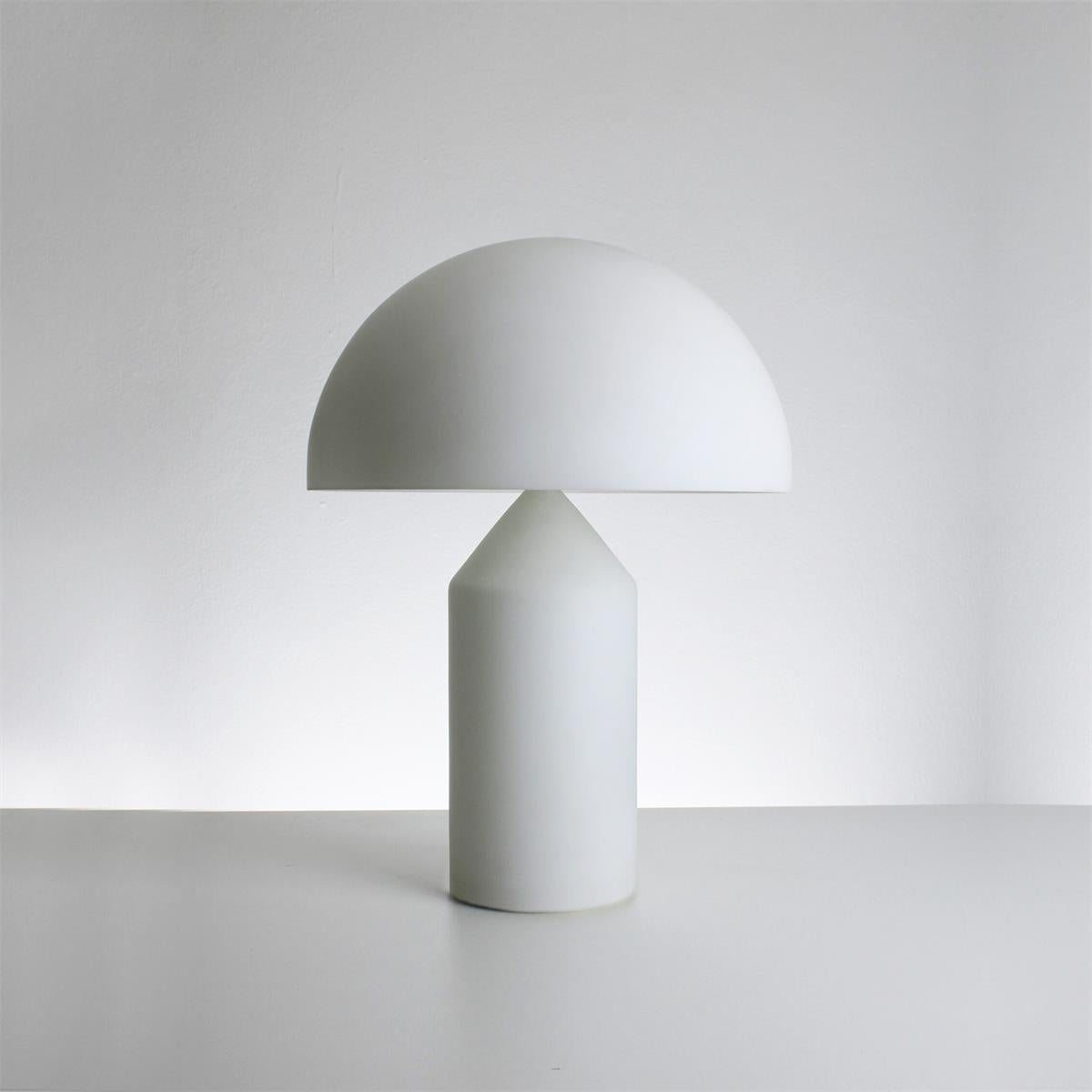 Lampada da tavolo moderna Atollo, oro, finiture opaca e lucida