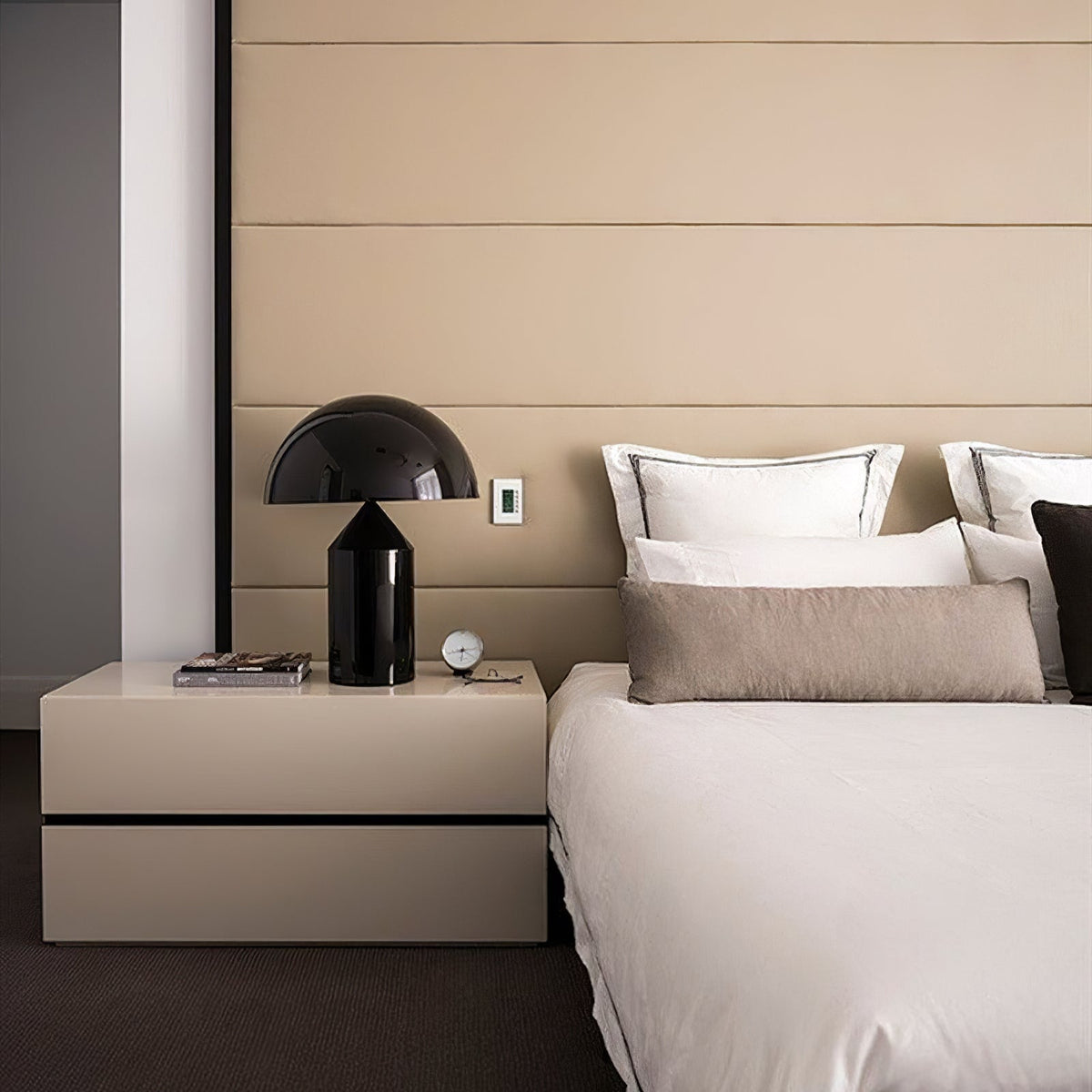 Lampada da tavolo moderna Atollo, oro, finiture opaca e lucida