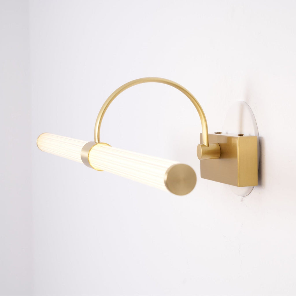 Beryl moderne minimalistisk væglampe — integreret LED, messing, interval på 3000K–6000K