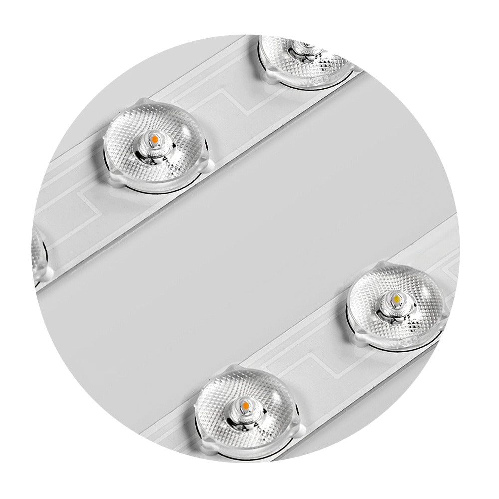 Plafoniera sferica - Design resistente, luce calda