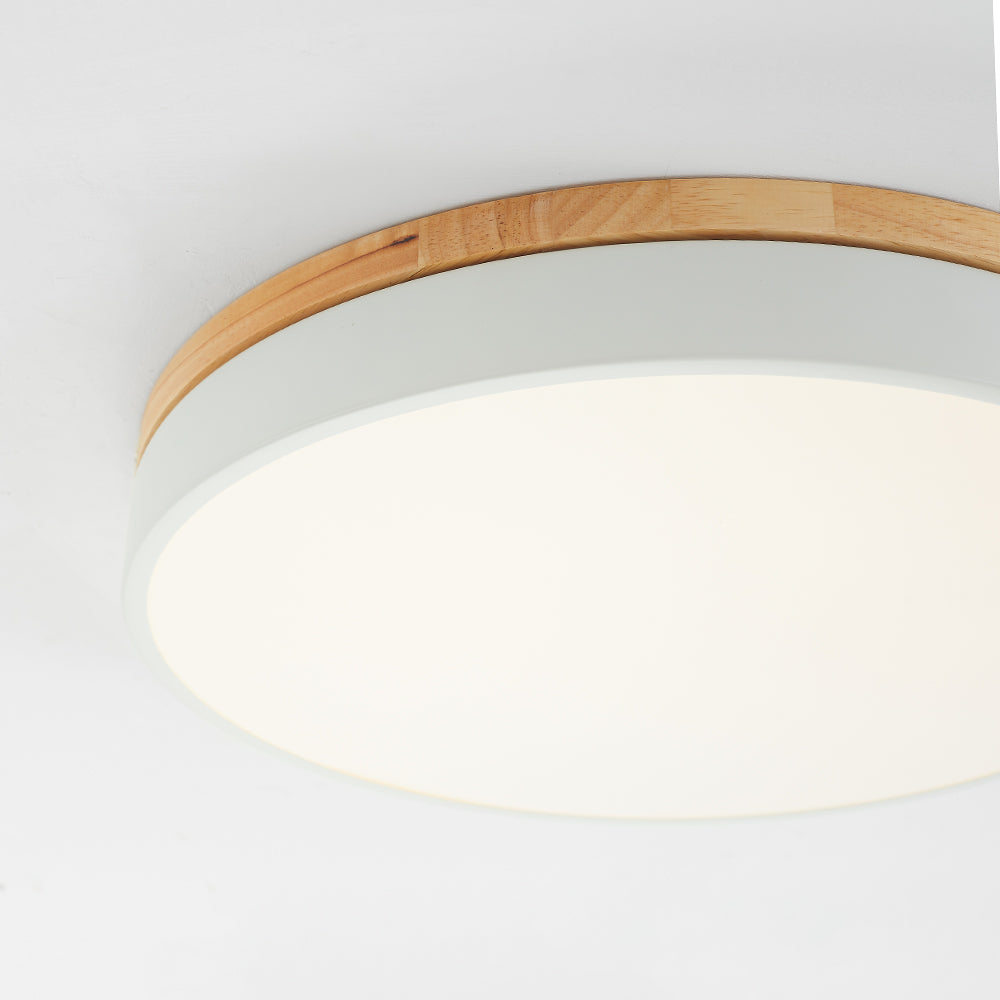 Plafonnier affleurant Aria — LED, rond, dimmable, couleur bois