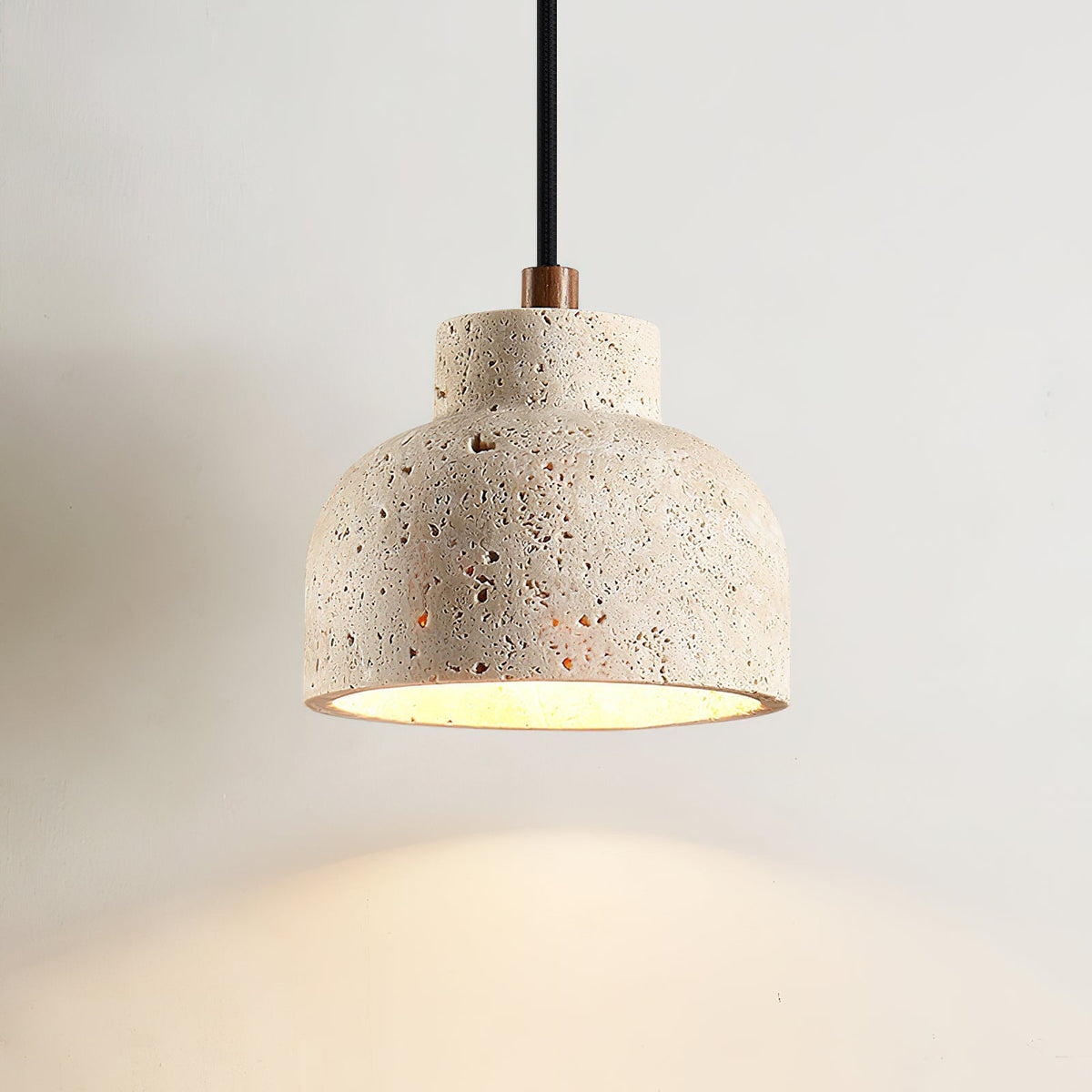 Loxis kunstnerisk pendellampe i travertin — fast tilslutning, E26-fatning, 59 tommer ledning