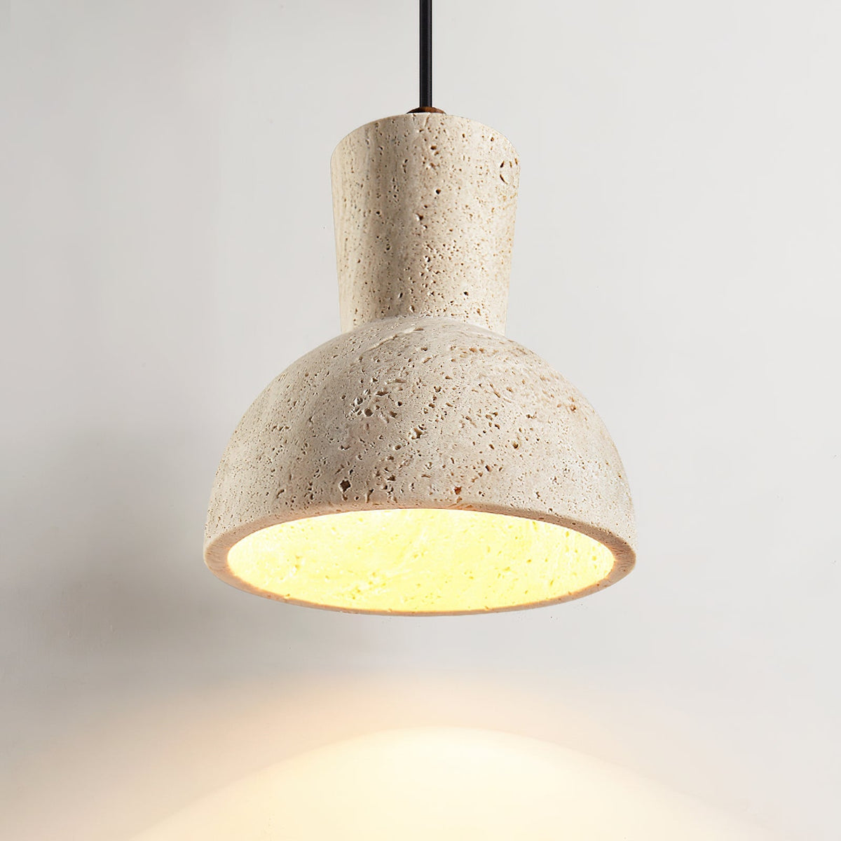 Loxis kunstnerisk pendellampe i travertin — fast tilslutning, E26-fatning, 59 tommer ledning