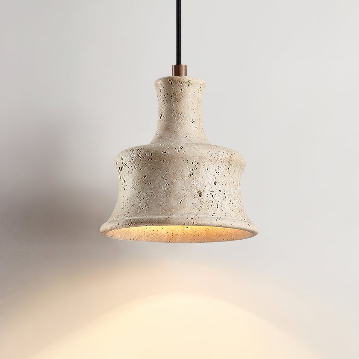 Loxis kunstnerisk pendellampe i travertin — fast tilslutning, E26-fatning, 59 tommer ledning