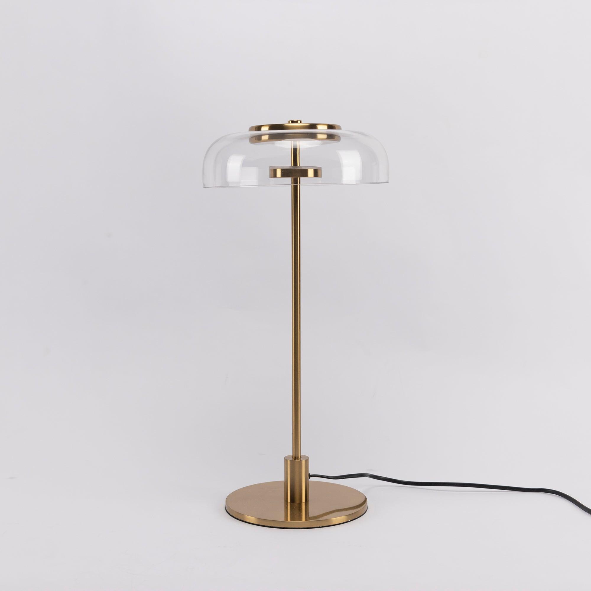 Stolní lampa Solara — zapojení do zásuvky s vypínačem
