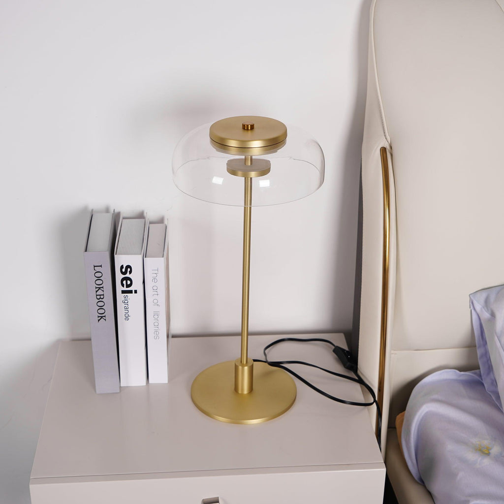 Stolní lampa Solara — zapojení do zásuvky s vypínačem