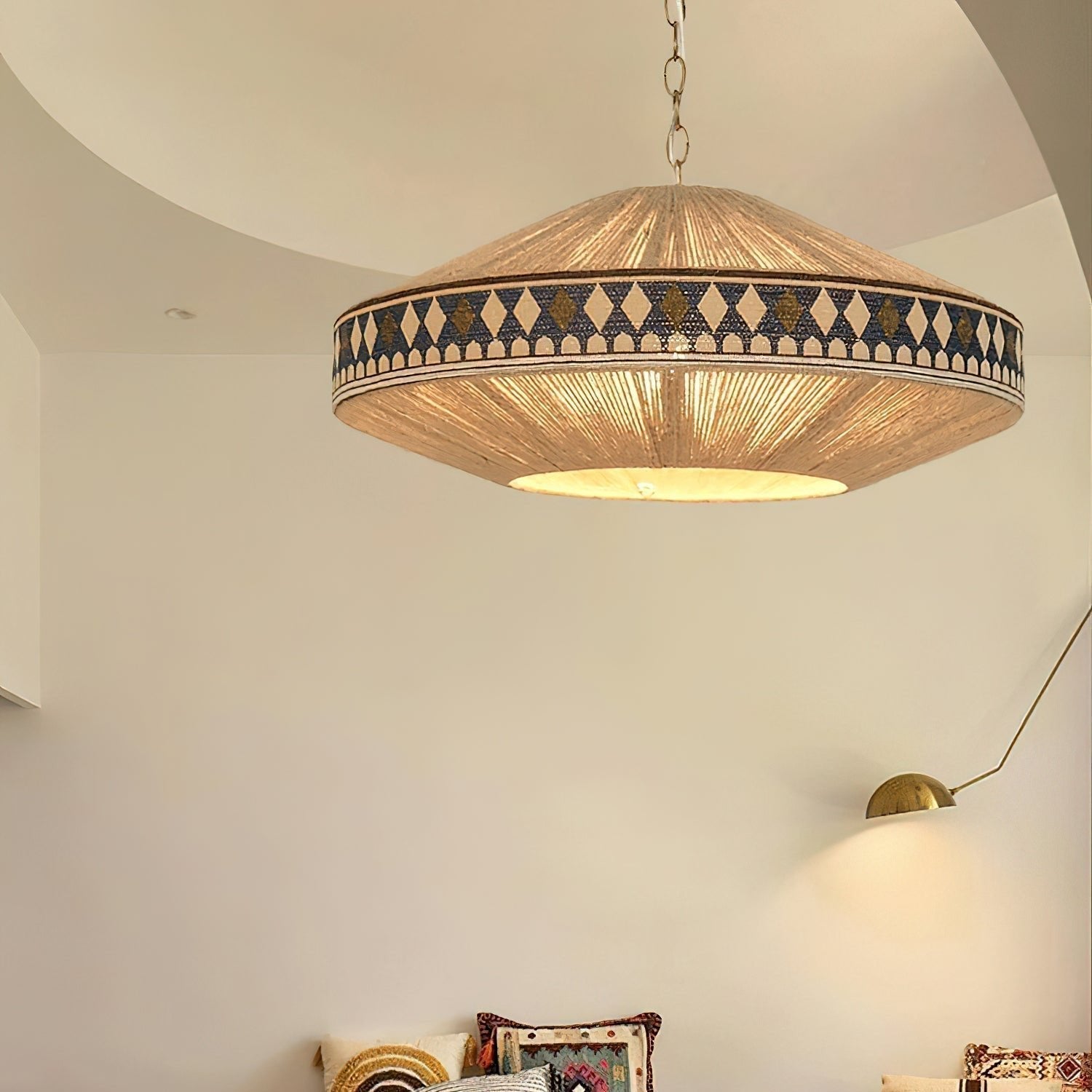 Boho – závěsná lampa s třásněmi