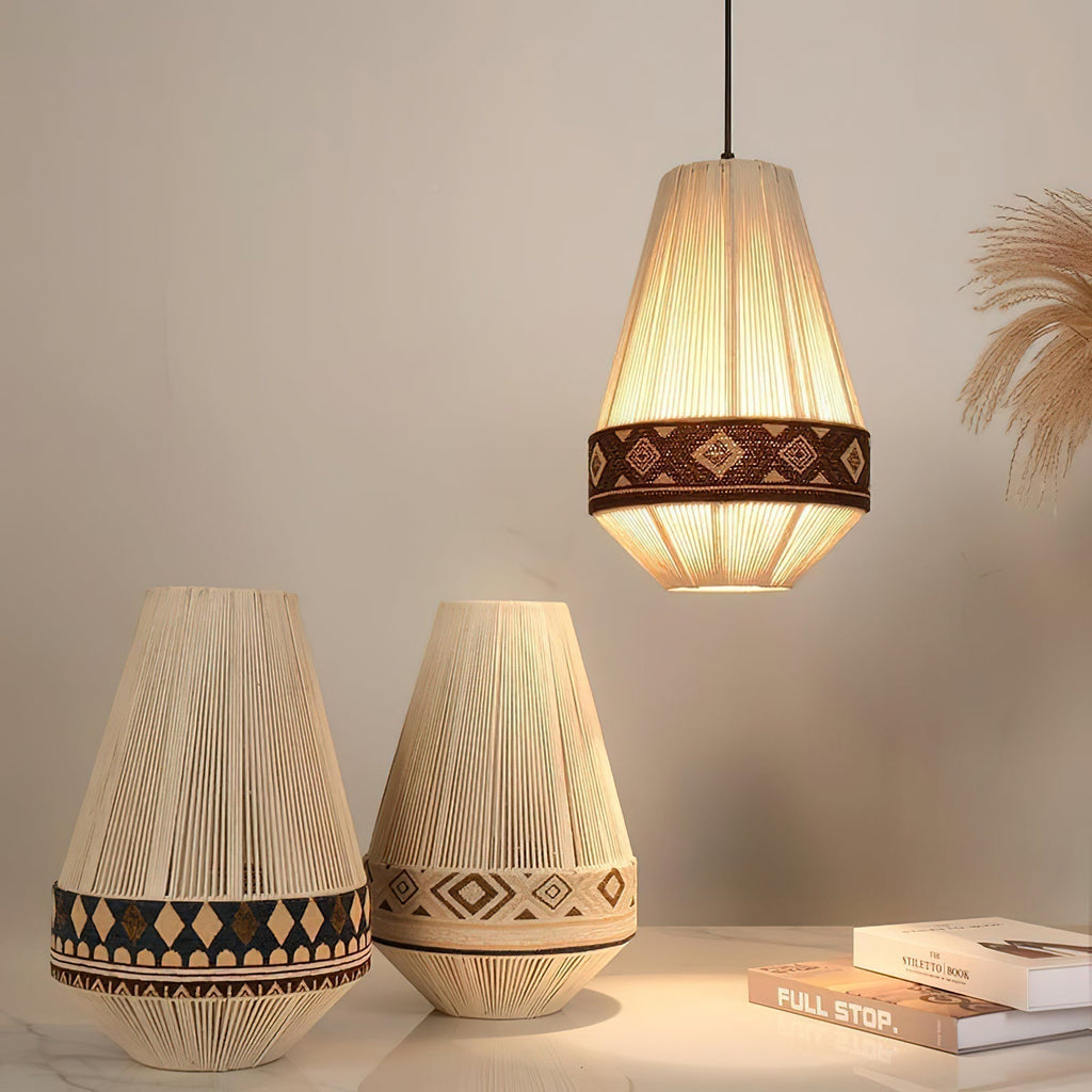 Boho – závěsná lampa s třásněmi