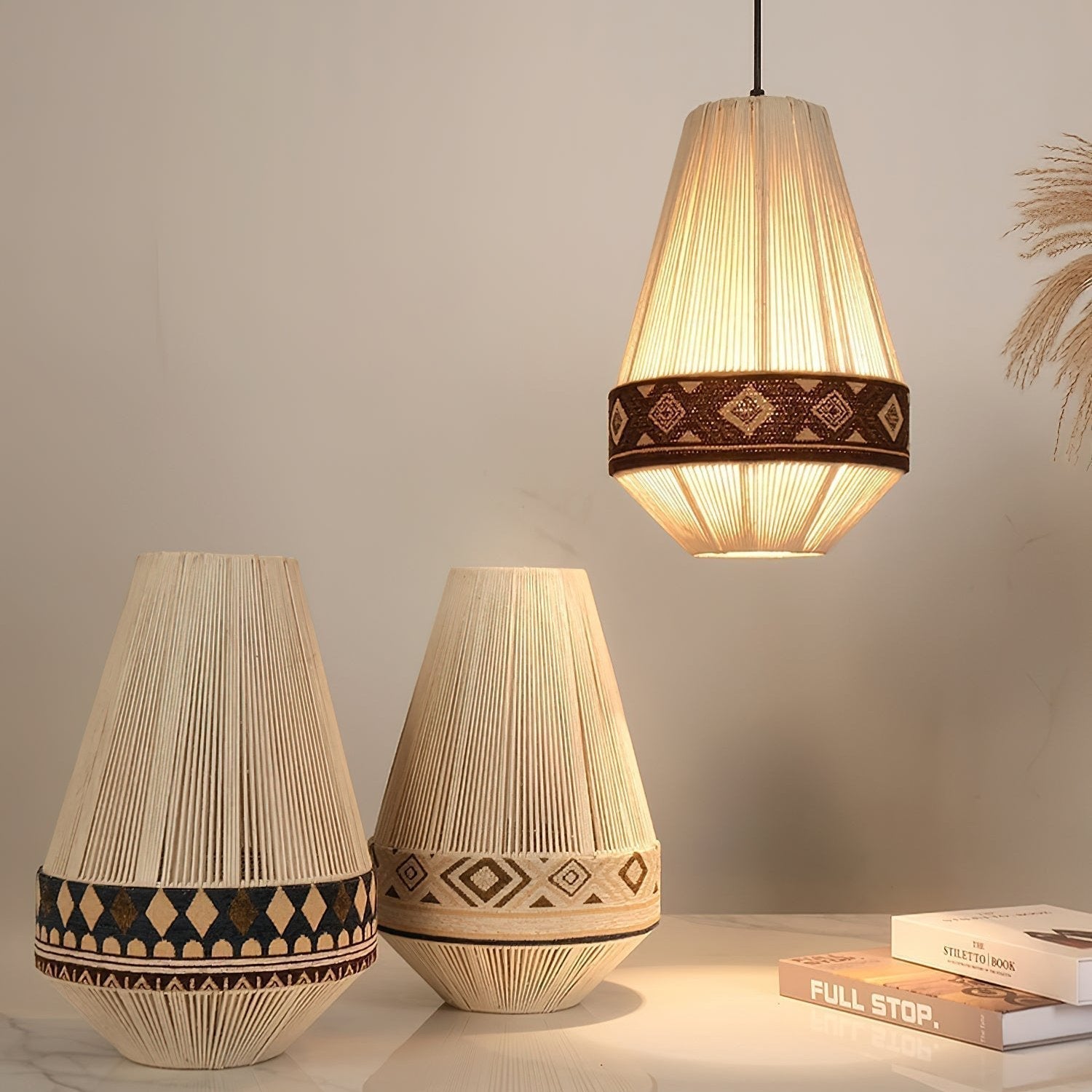Boho – závěsná lampa s třásněmi