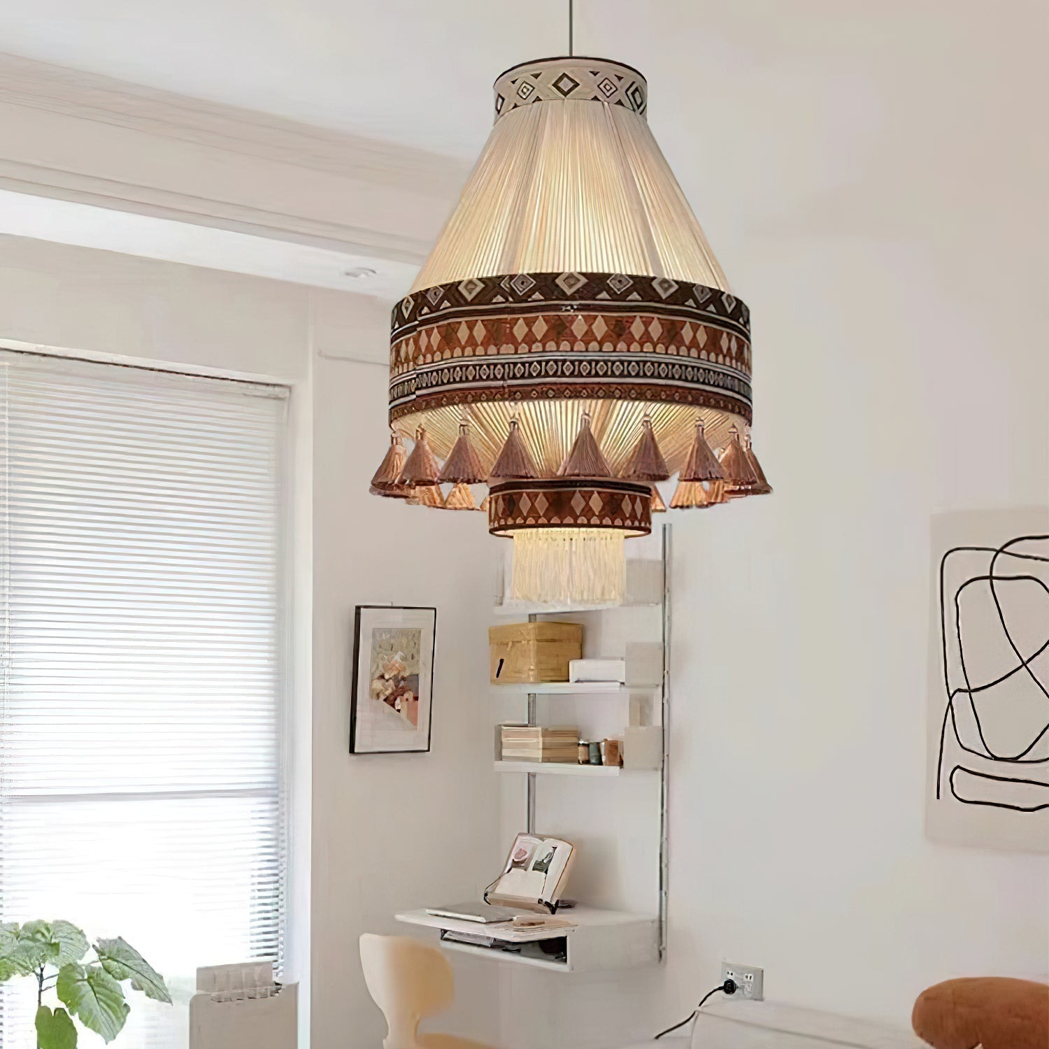 Boho – závěsná lampa s třásněmi