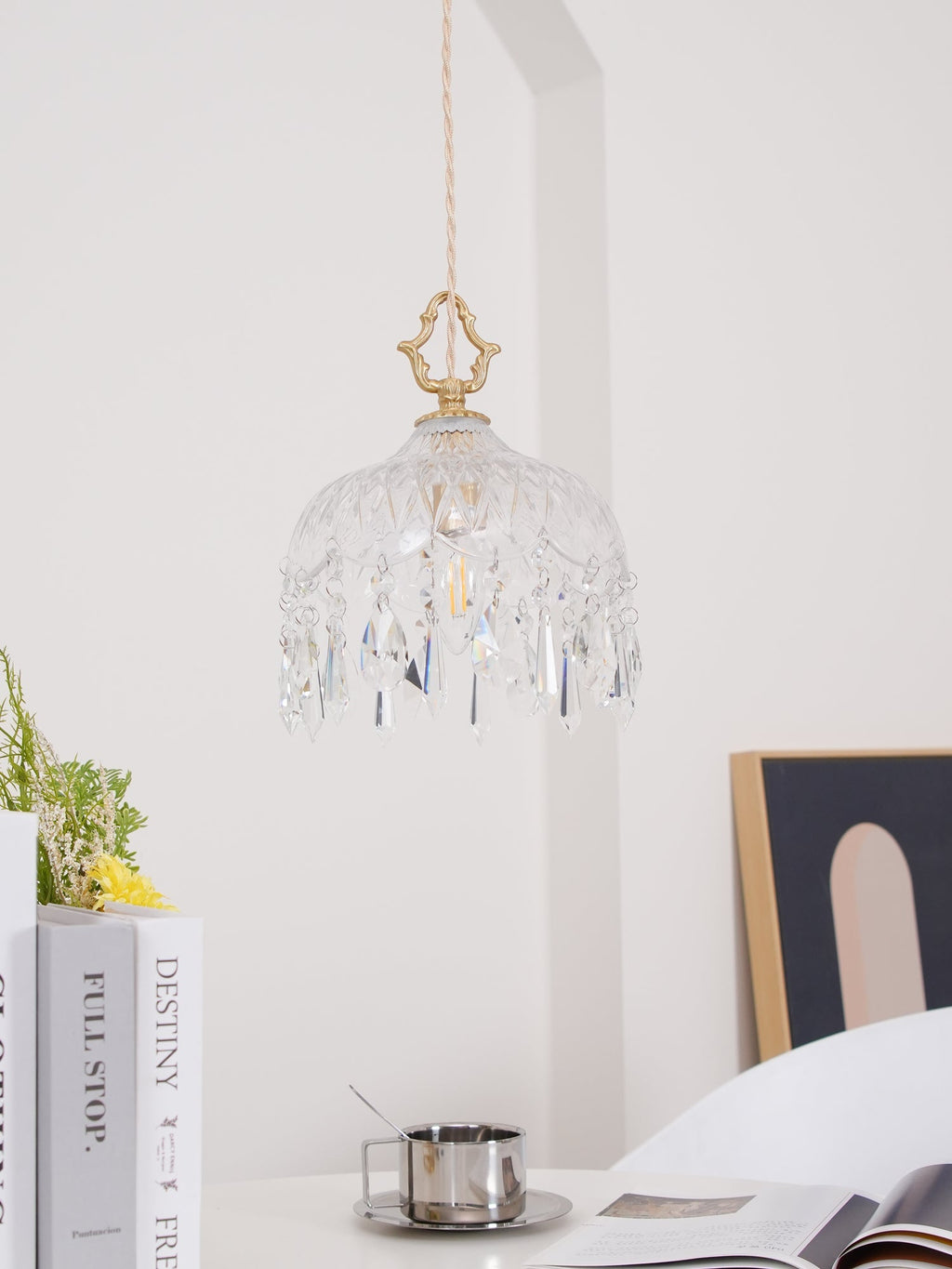 Wisząca lampa sufitowa w kształcie misy