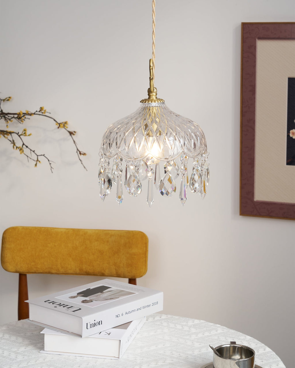 Wisząca lampa sufitowa w kształcie misy