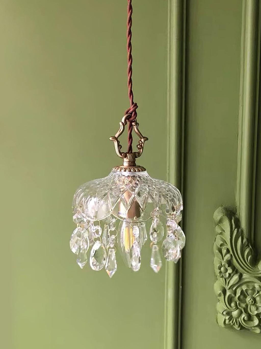 Wisząca lampa sufitowa w kształcie misy