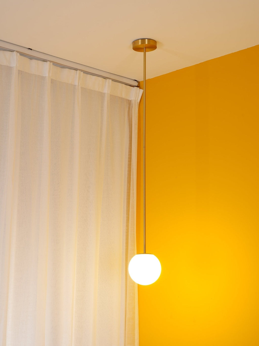 Lustra Architectural Collection takpendellampa i mässing