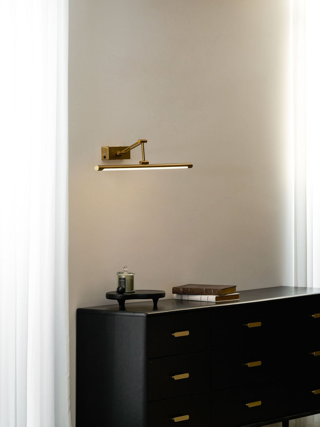 Brillan Frame 可充电壁灯——金色，暖光，约 8W–11W