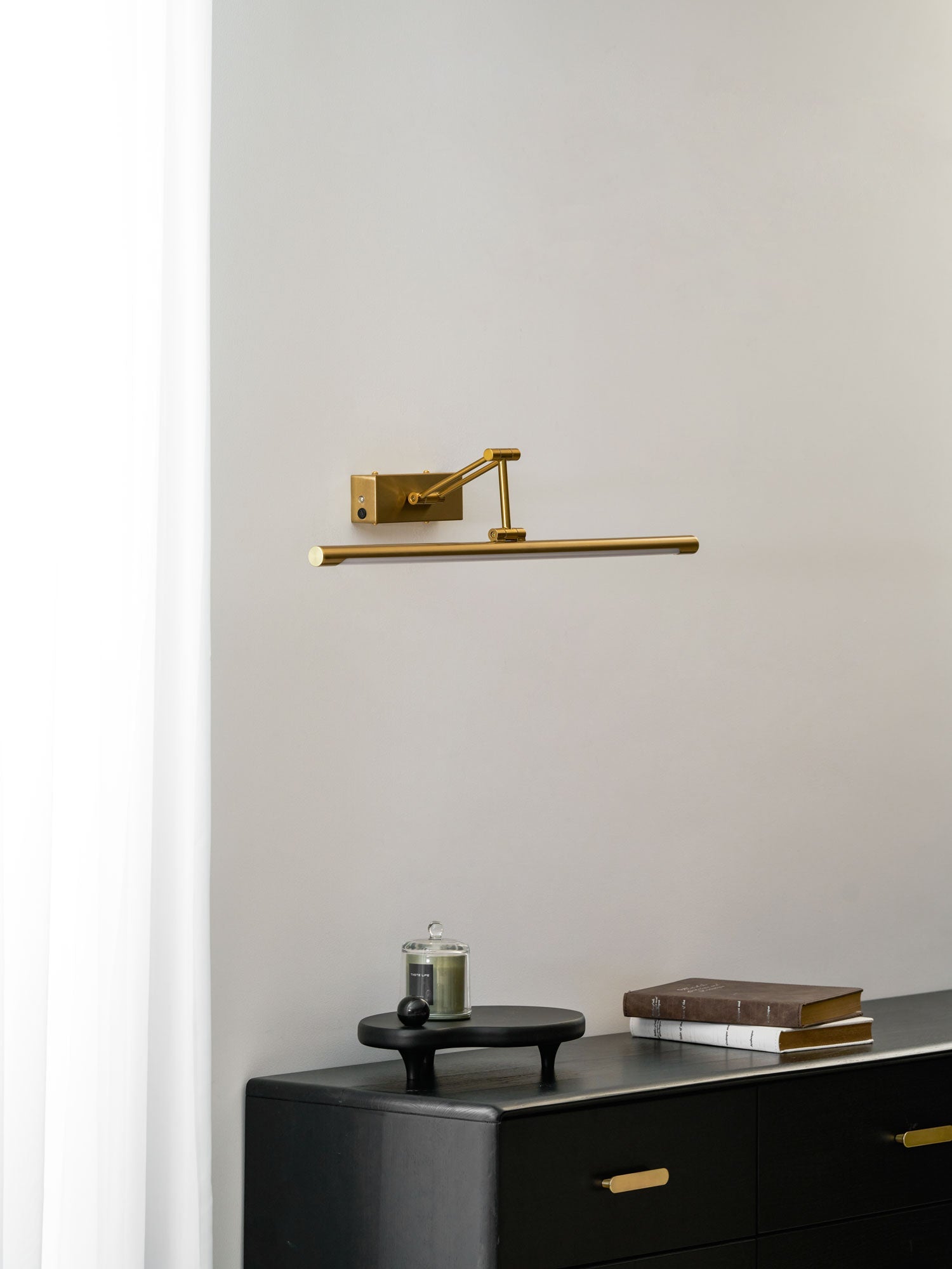 Brillan Frame 可充电壁灯——金色，暖光，约 8W–11W