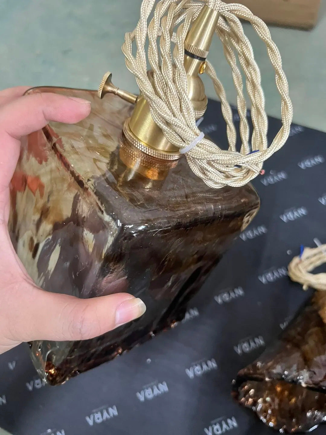 Amirino staklena svjetla