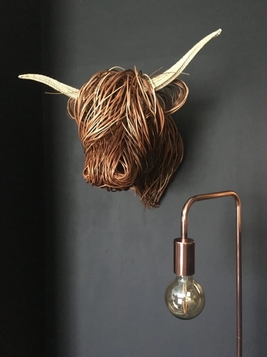 Sculptură de perete cu vacă, cu farmec rustic, de la PastureCraft, pentru iubitorii caselor de la țară