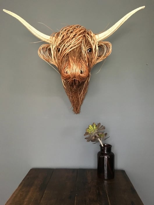 Sculptură de perete cu vacă, cu farmec rustic, de la PastureCraft, pentru iubitorii caselor de la țară