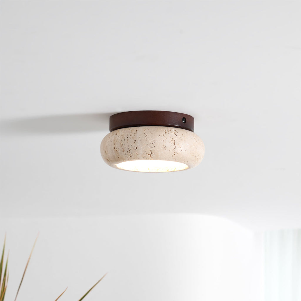 Astra mini-donutloftslampe i travertin — 15 cm plafond, 7W