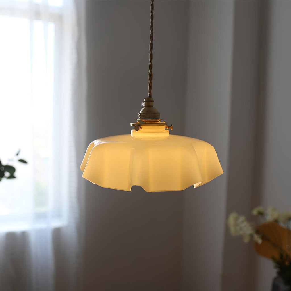 Fransk blomstertaklampa – radiell kronbladsformad kupol, Ø 25 cm