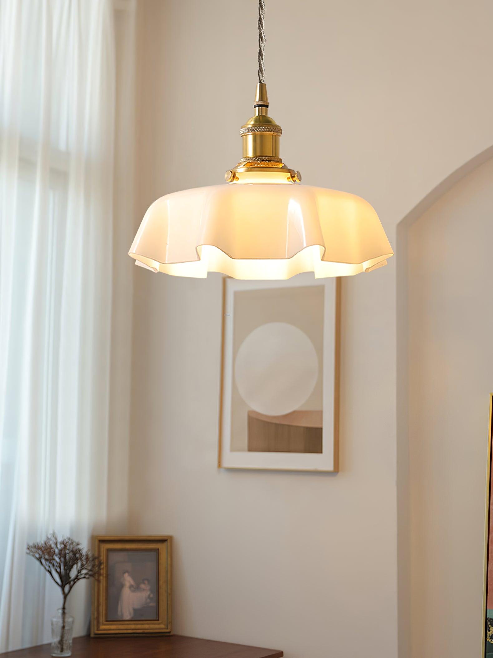 Fransk blomstertaklampa – radiell kronbladsformad kupol, Ø 25 cm