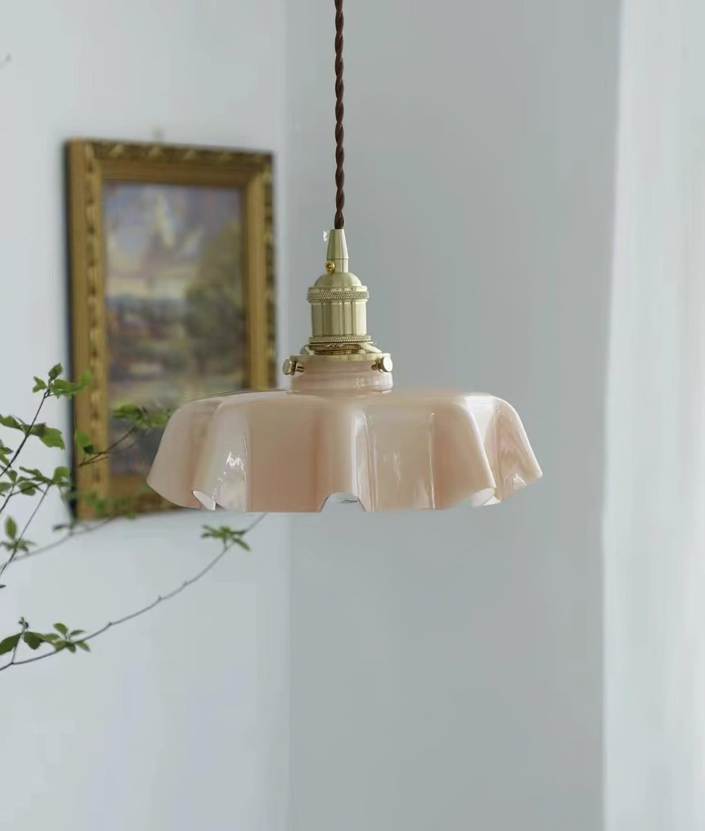 Fransk blomstertaklampa – radiell kronbladsformad kupol, Ø 25 cm