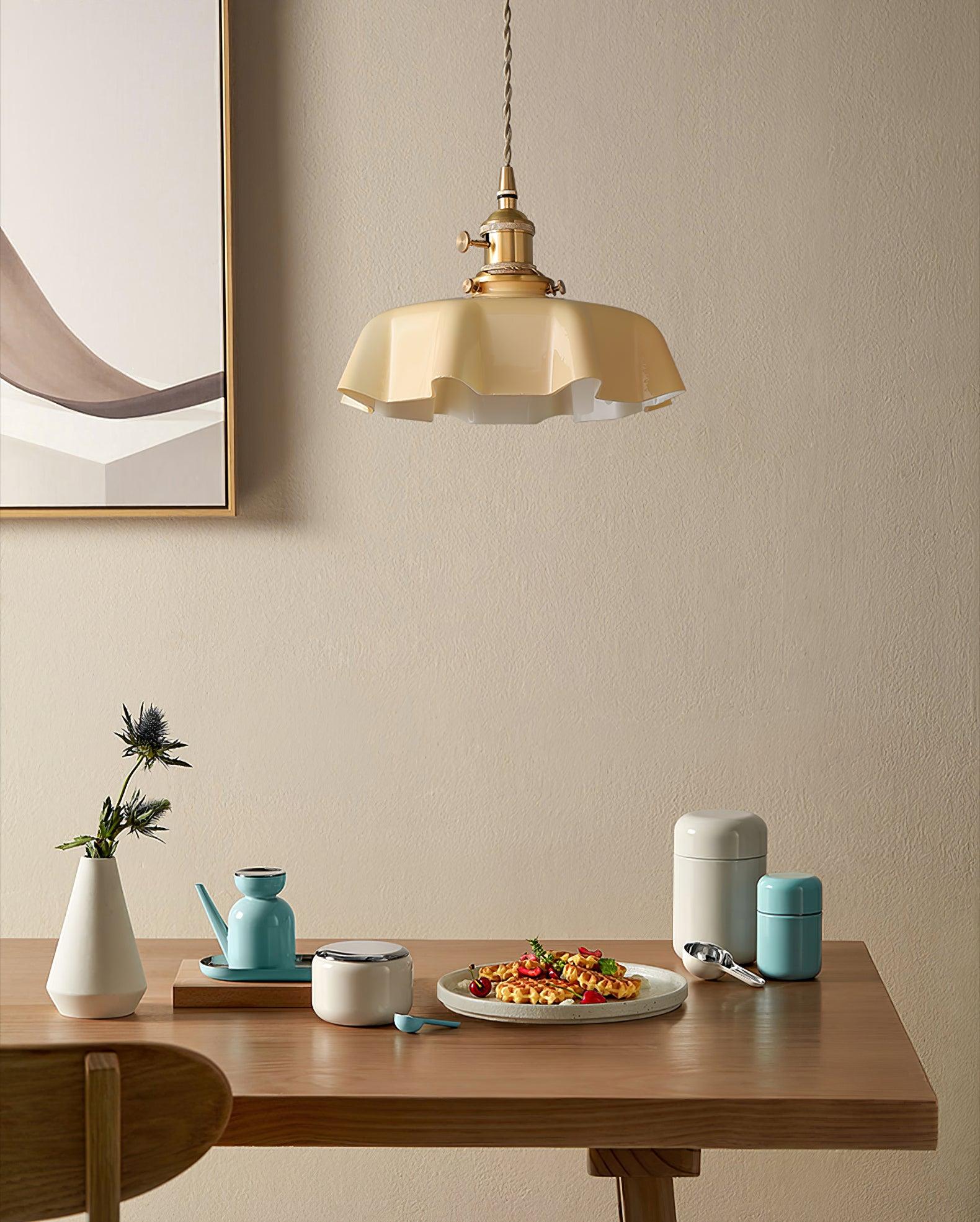 Fransk blomstertaklampa – radiell kronbladsformad kupol, Ø 25 cm