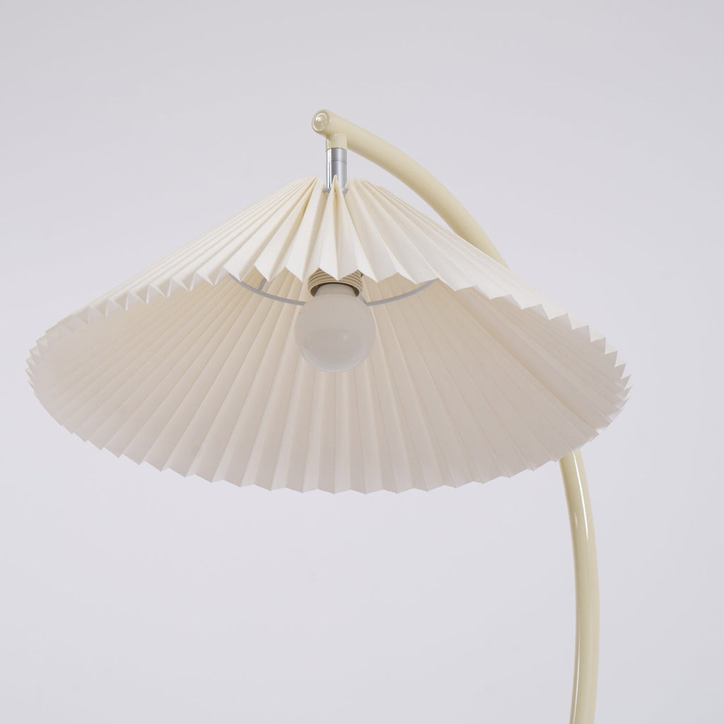Crescini weiche, plissierte Stehlampe