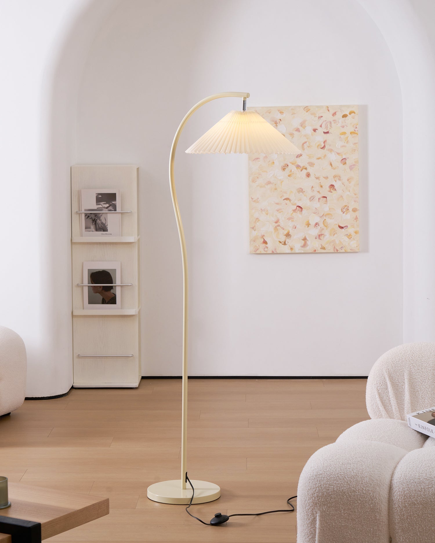 Crescini weiche, plissierte Stehlampe