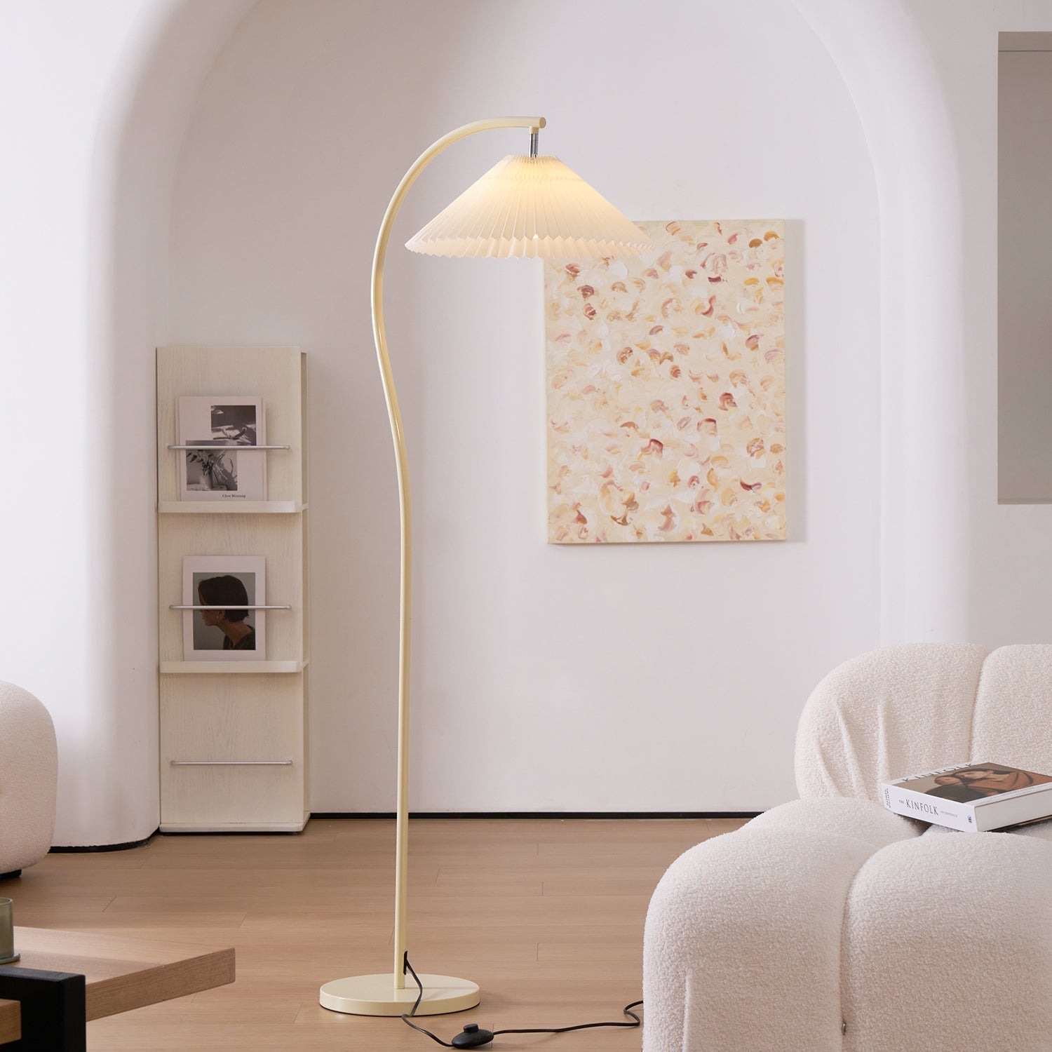 Crescini weiche, plissierte Stehlampe