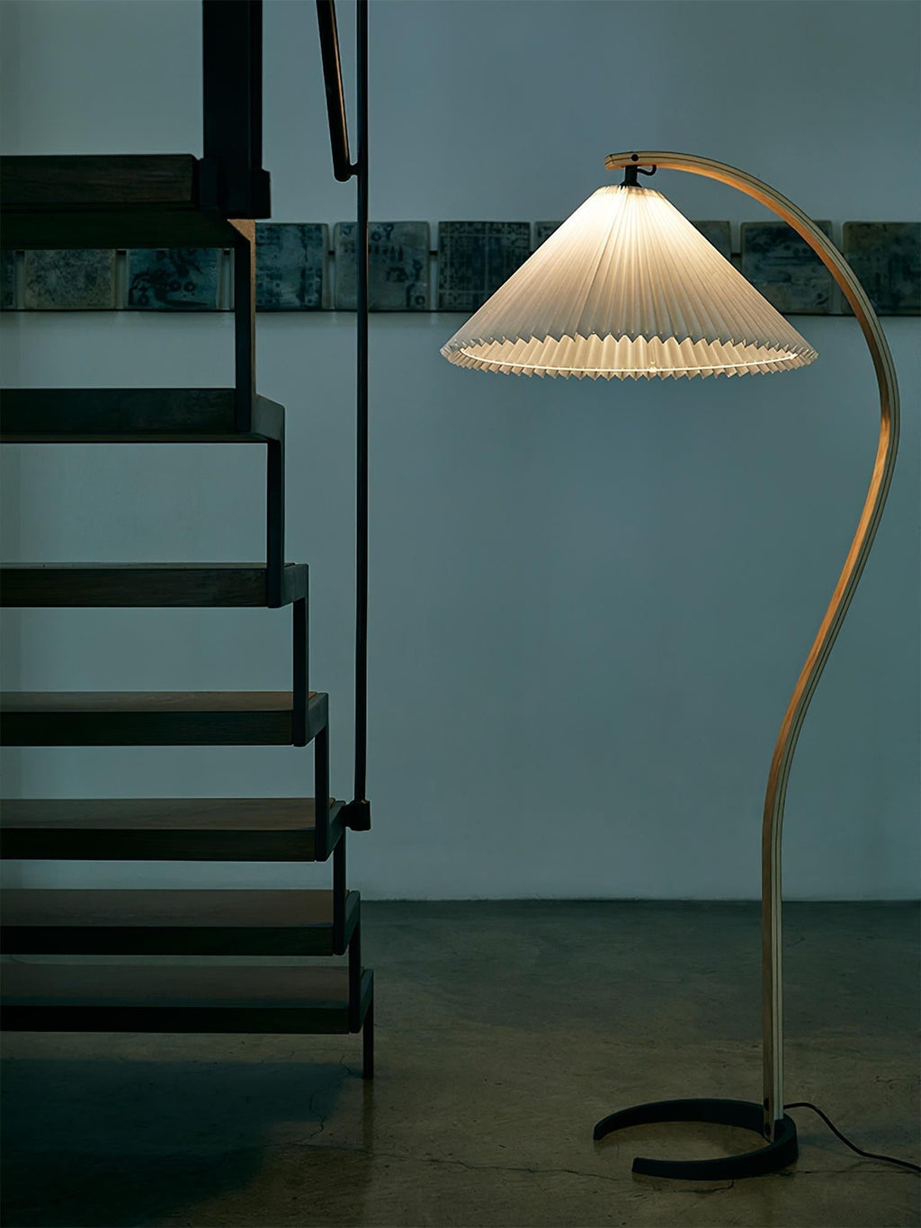 Caprani golvlampa i lantgårdsstil – 150 cm hög, kompatibel med E26/E27