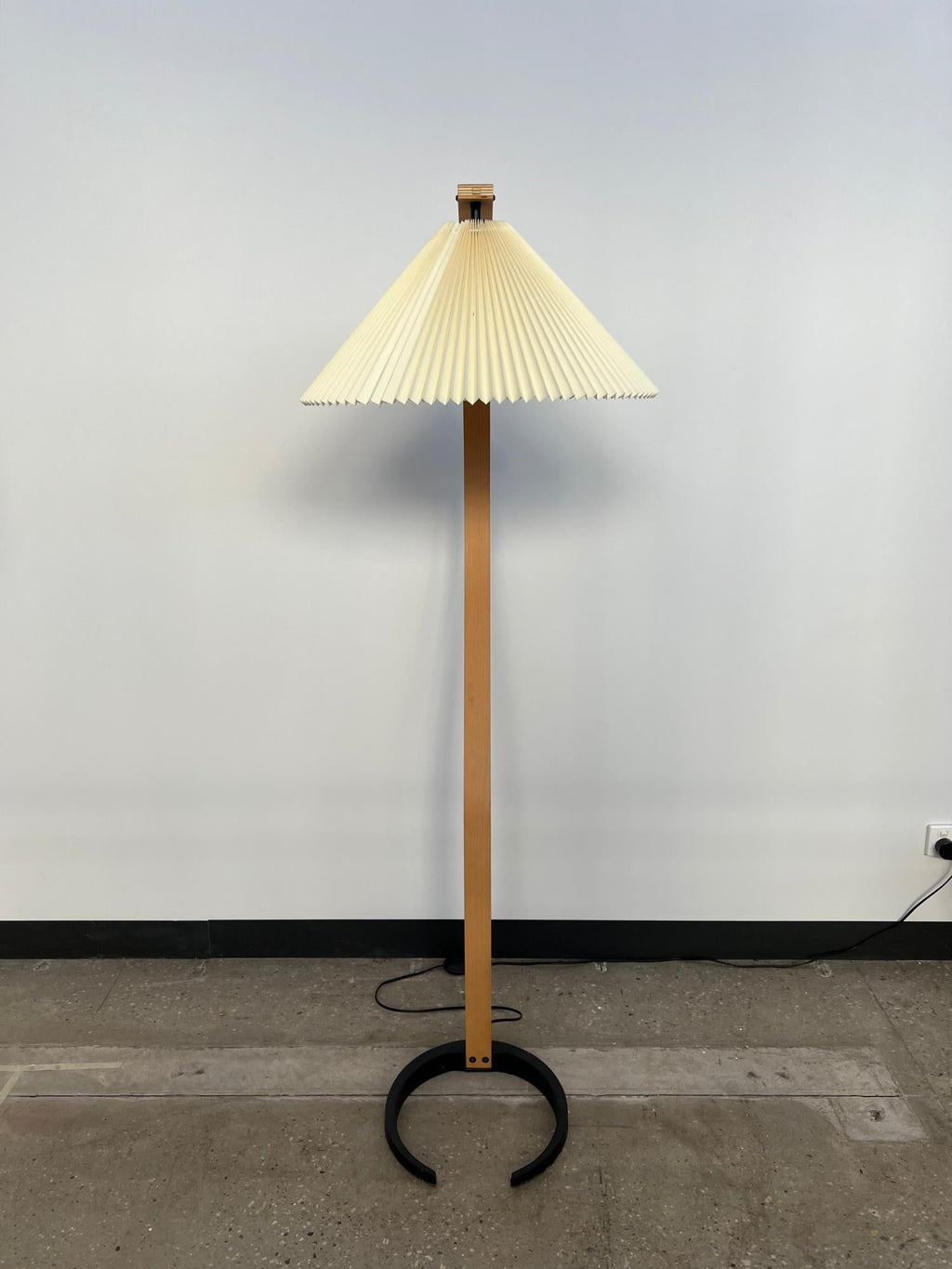 Caprani golvlampa i lantgårdsstil – 150 cm hög, kompatibel med E26/E27