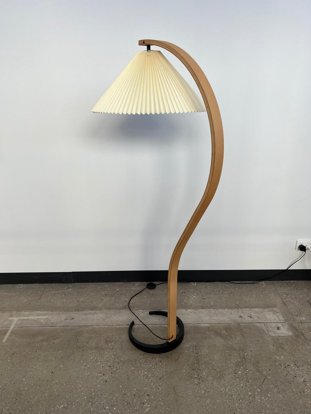Caprani golvlampa i lantgårdsstil – 150 cm hög, kompatibel med E26/E27