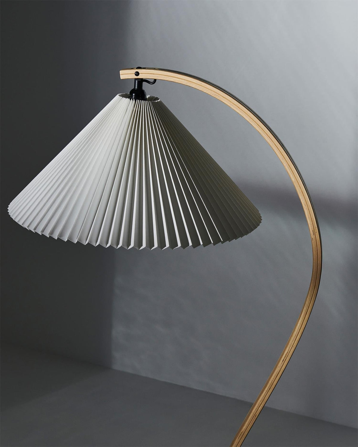 Caprani golvlampa i lantgårdsstil – 150 cm hög, kompatibel med E26/E27