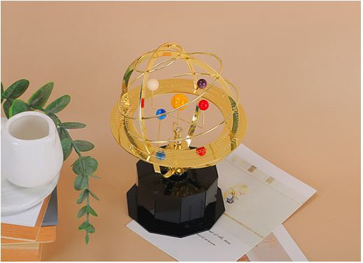 Modelo Gran Orrery CosmoForge Réplica Mecánica Artesanal de Latón del Sistema Solar con 5 Planetas