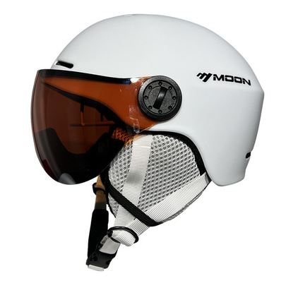 Kask narciarski SummitGuard z odpinanymi elementami, bezpieczny i wygodny do użytku na zewnątrz