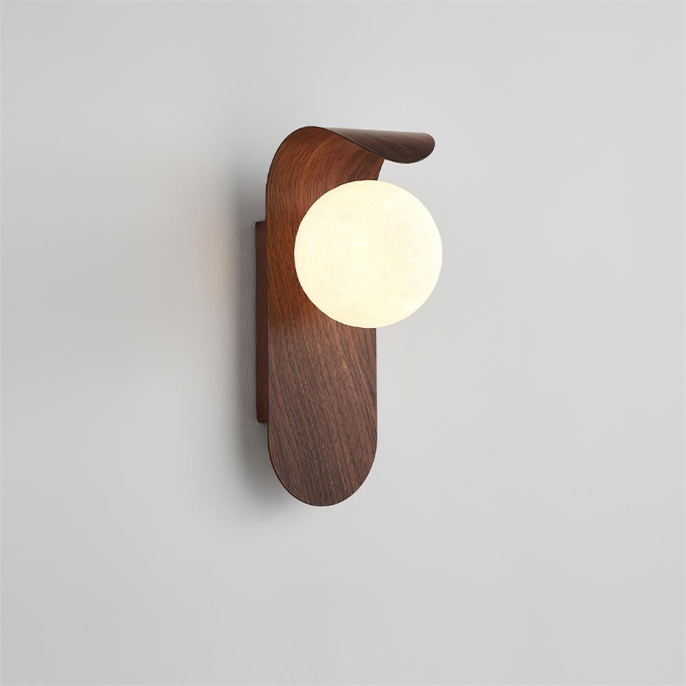 Exuro wandlamp — gebogen voet, houtkleur / walnootkleur