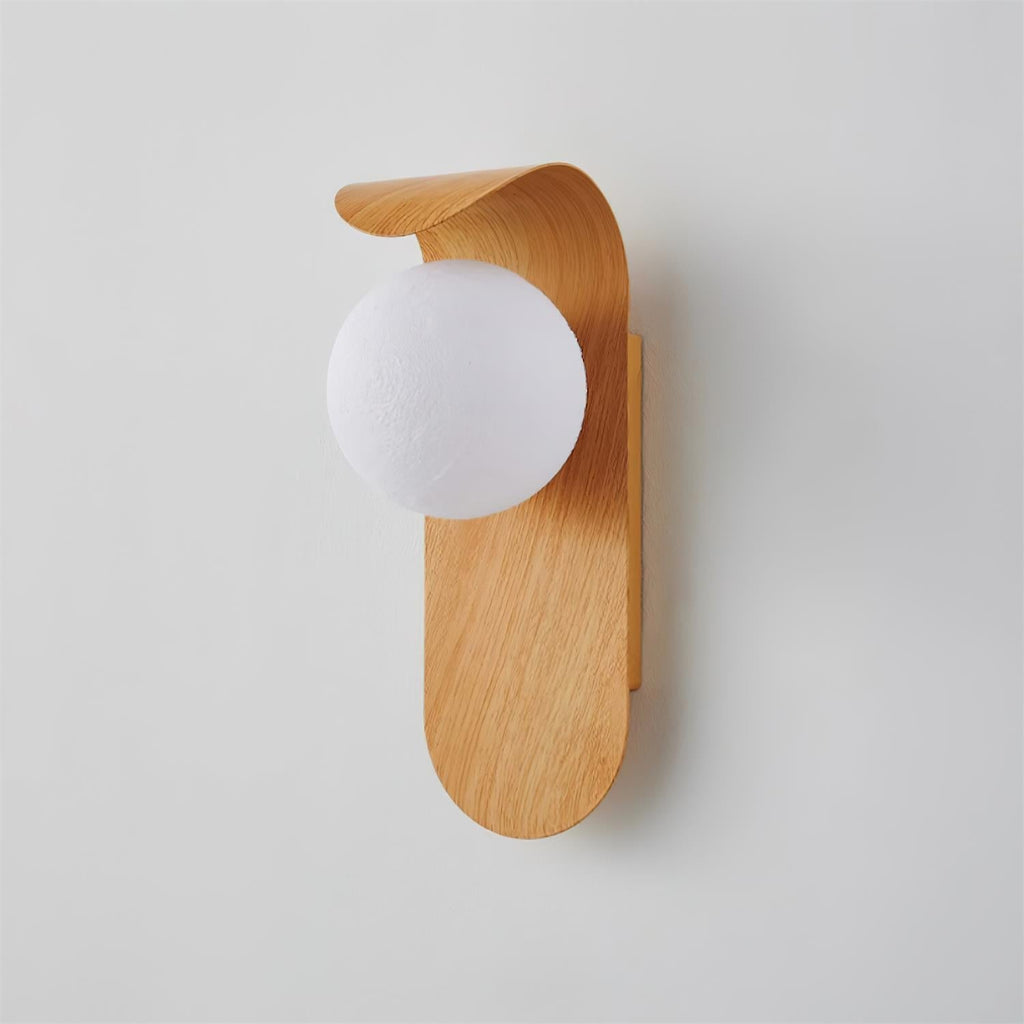 Exuro wandlamp — gebogen voet, houtkleur / walnootkleur