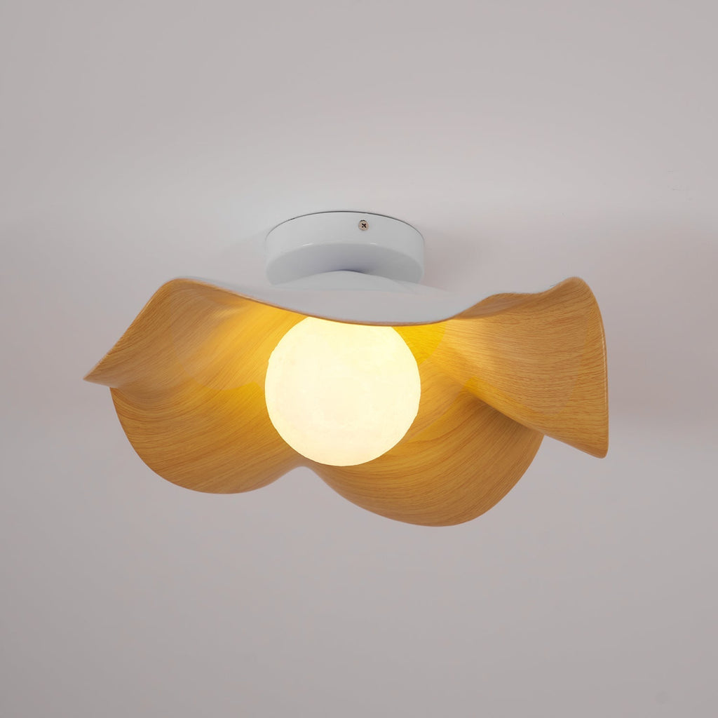 Lampada da soffitto Lanoe — finitura effetto venatura del legno, bianca e nera