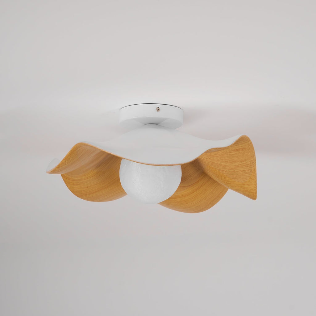 Lampada da soffitto Lanoe — finitura effetto venatura del legno, bianca e nera