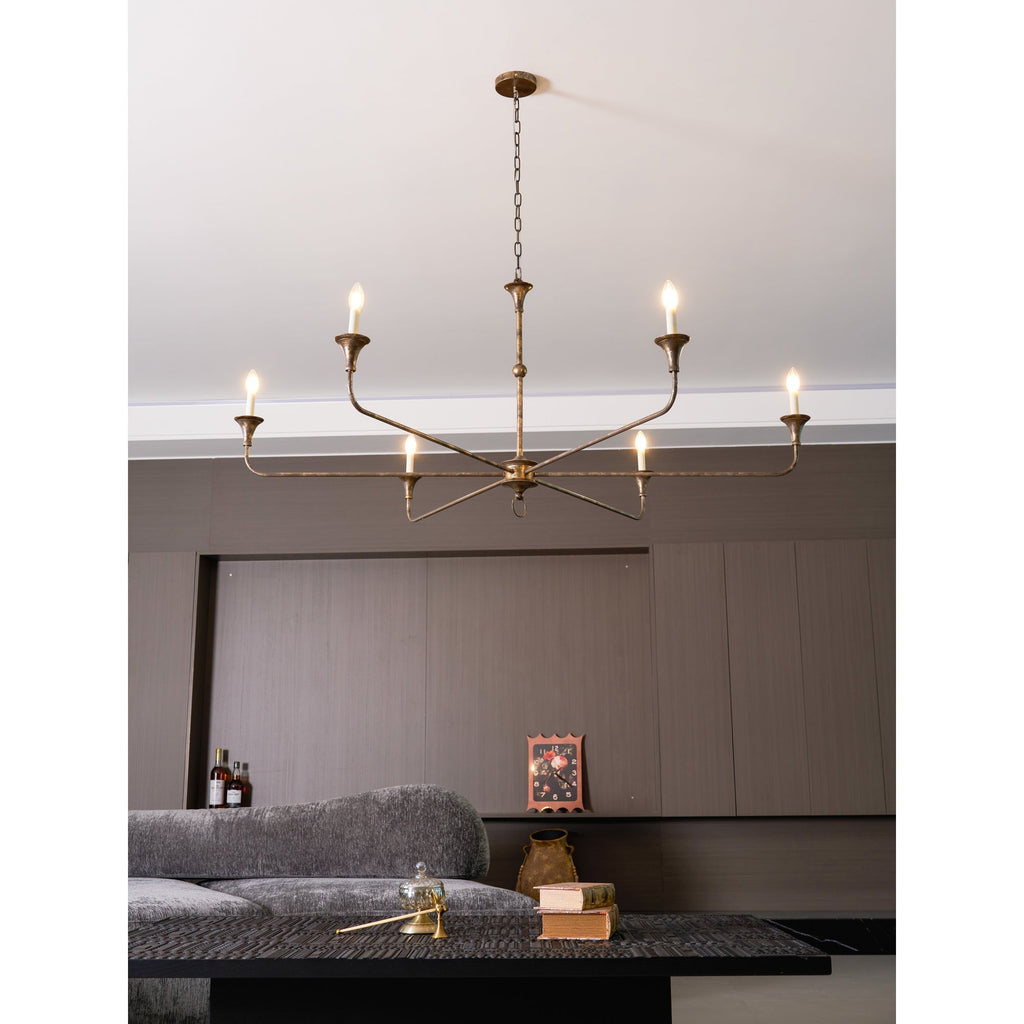 Elara-ljuskrona för stearinljus — smal profil, höga ljusarmar, design utan lampskärmar