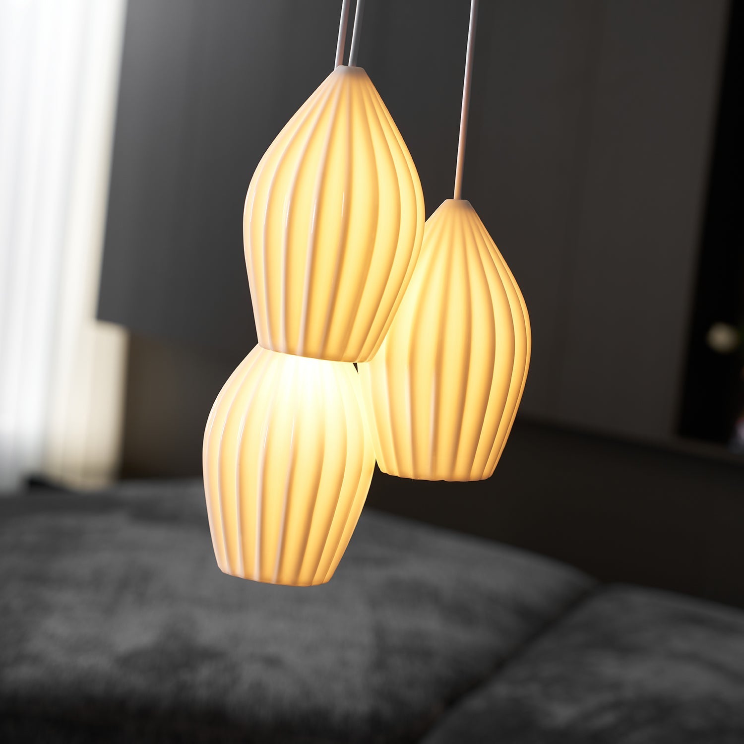 مصباح قلادة خزفي مضلع مصنوع يدويًا