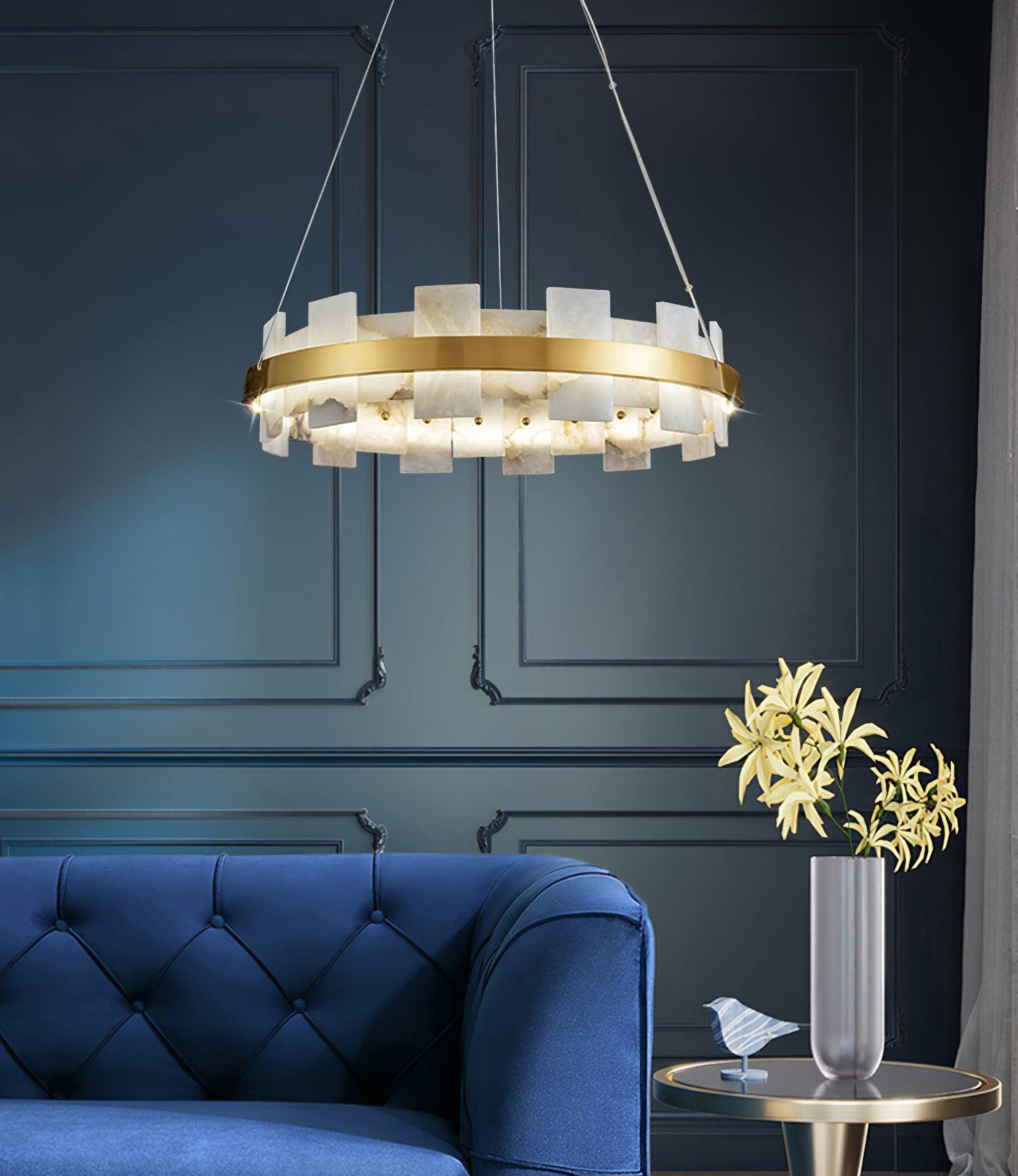 Alabasterfarget halolampe – integrert LED-ringbelysning