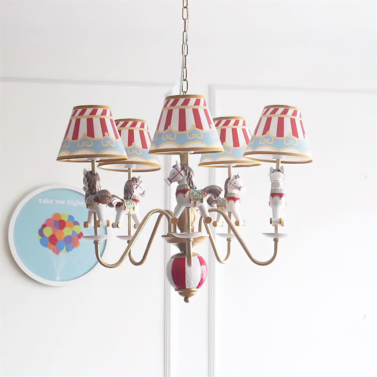 Lustre carrousel Delfio — Disposition à 5 ampoules, diamètre de 67cm, hauteur réglable