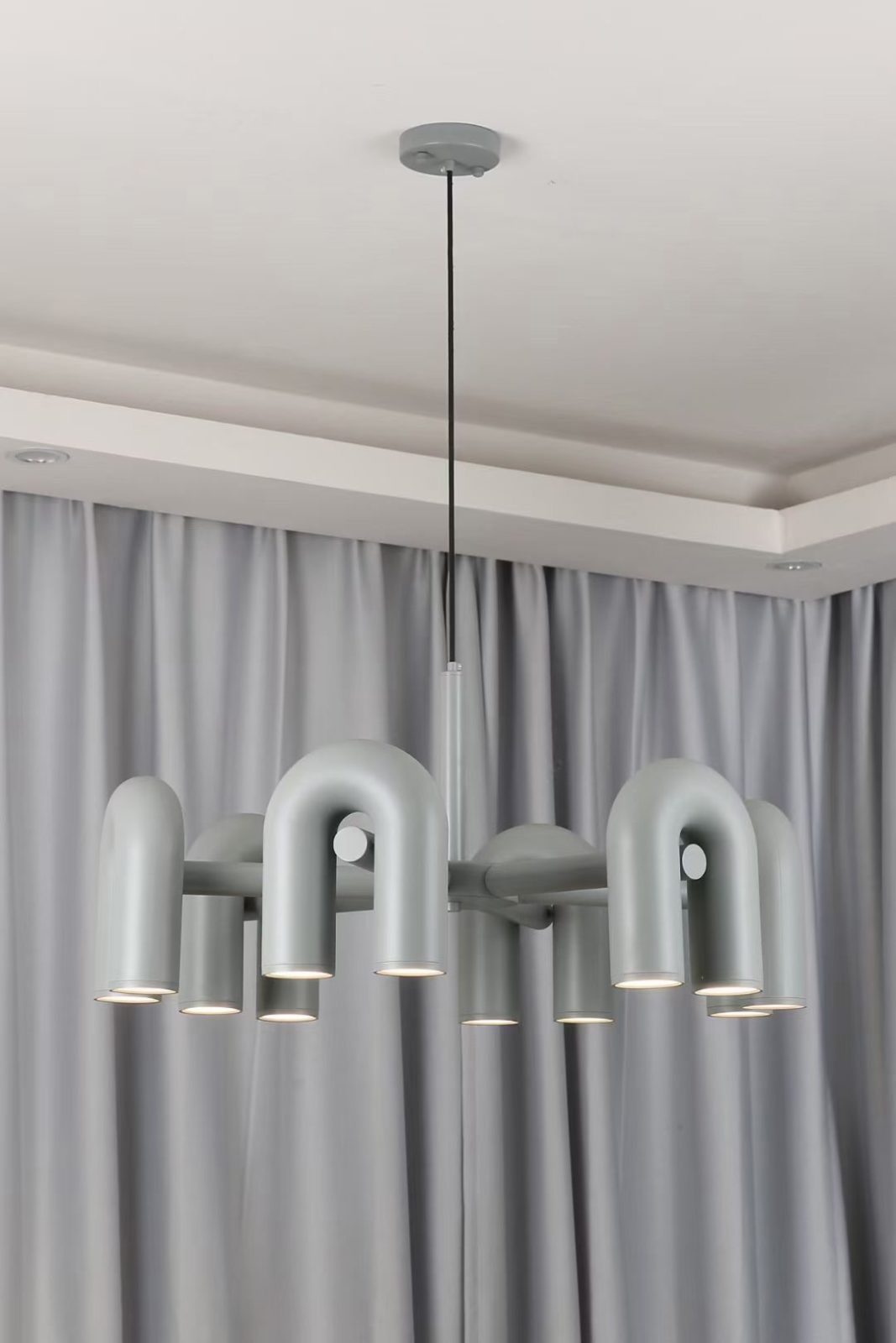 Cirkus Chandelier — Adjustable U-Shape Lighting Modules