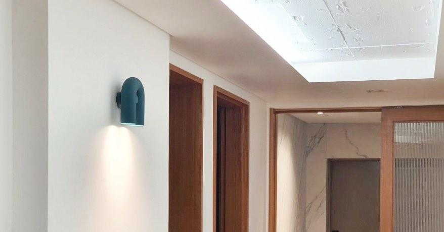 Cirkus Wall Lamp — Adjustable U-Shaped Module