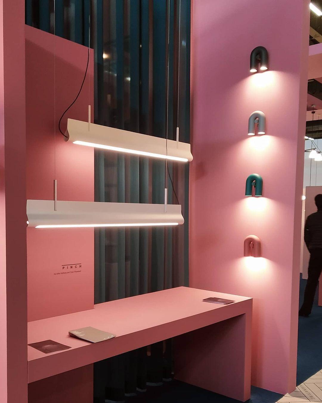 Cirkus Wall Lamp — Adjustable U-Shaped Module
