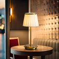 Viora Glow Touch Lampe – Elegante LED-Tischleuchte