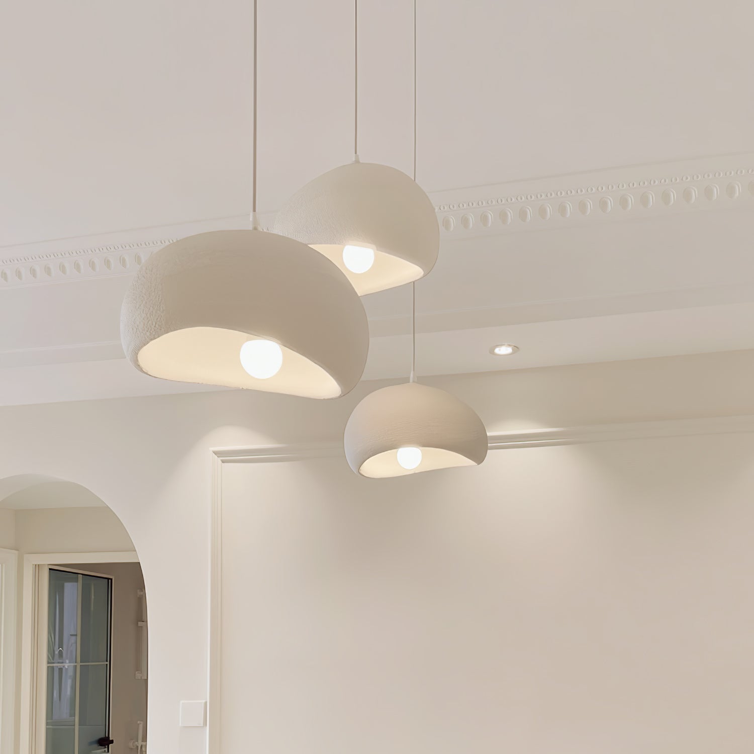 Aethera Cloud-pendellampa — skulptural sfärdesign